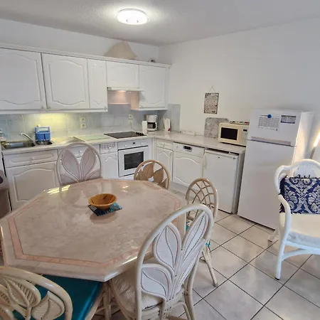 3 Pieces Climatise Avec Terrasse Et Parking, Centre-ville - Fr-1-780-17 דירה