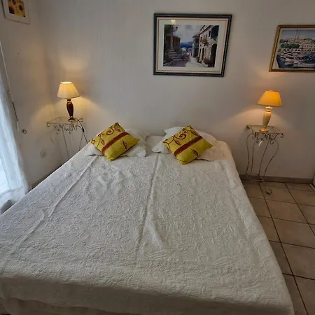 דירה 3 Pieces Climatise Avec Terrasse Et Parking, Centre-ville - Fr-1-780-17 *